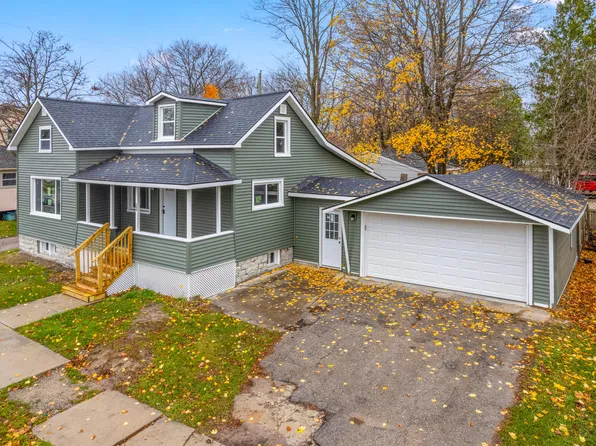 309 S 5th Ave, Alpena, MI 49707