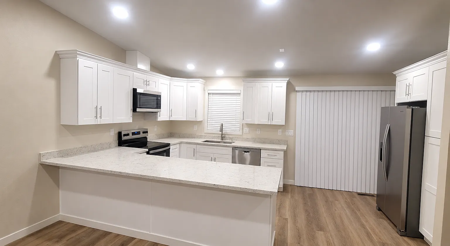 3 bed, 2.5 bath, 1420 sqft, $3,295 — Photo 3