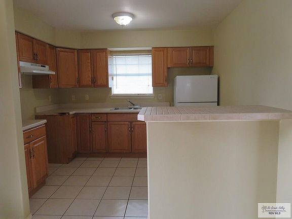 5th image of 2934 Andorra St