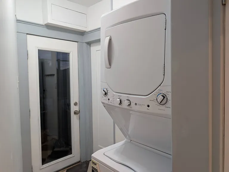 1728 E Florida St — Photo 24
