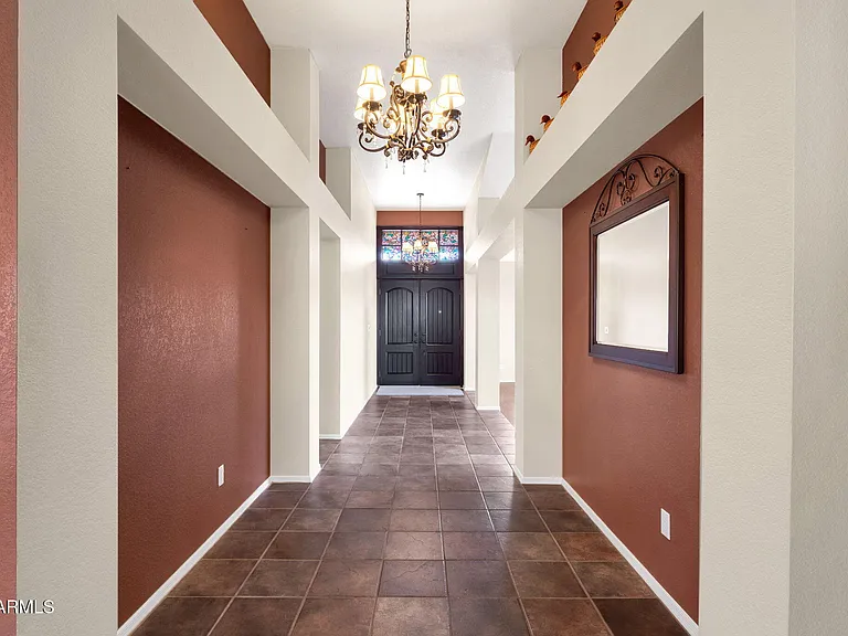 16847 S 29th Way — Photo 5