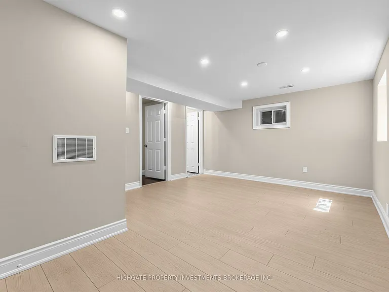 36 Reigate Ave #BASEMENT — Photo 22