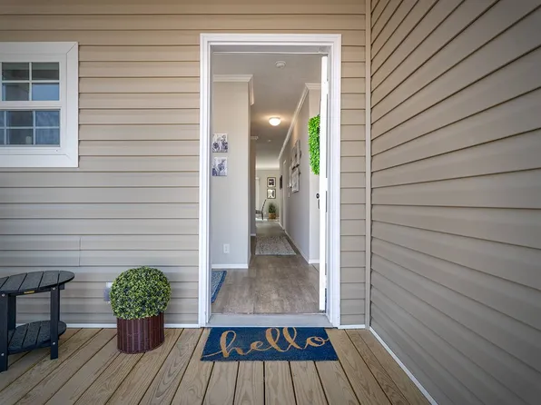 4703 Cypress Ct #10, Petoskey, MI 49770