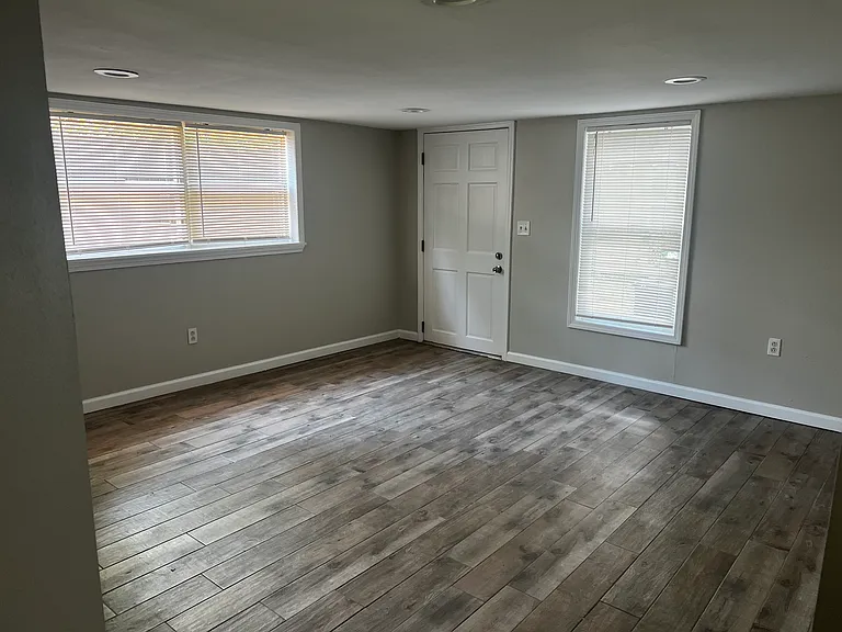 613 Prospect St — Photo 3