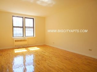 11950 Metropolitan Ave, Kew Gardens, NY 11415