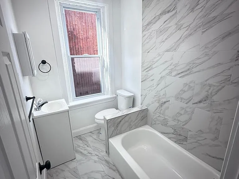 5023 Walnut Street — Photo 10