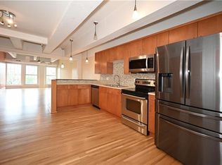 3001 Gillham Rd APT 203, Kansas City, MO 64108