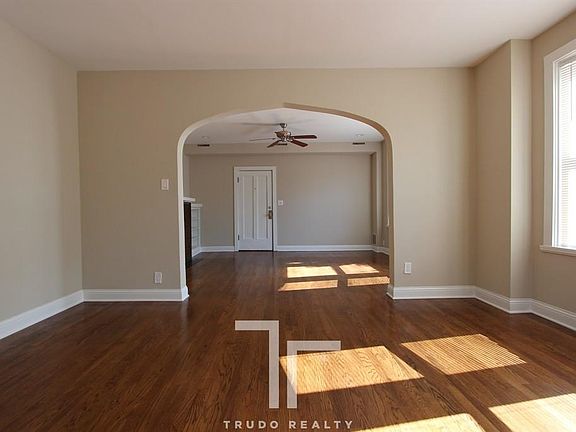 2nd image of 3950 N Mozart St #2N