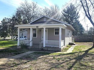 244 N Chestnut St, Wahoo, NE 68066