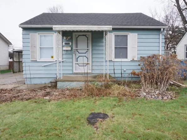 21712 Lakeview St, Saint Clair Shores, MI 48080