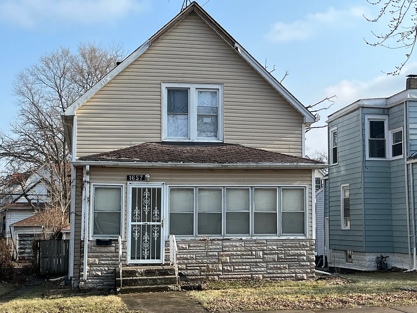 1657 Euclid Ave photo 1