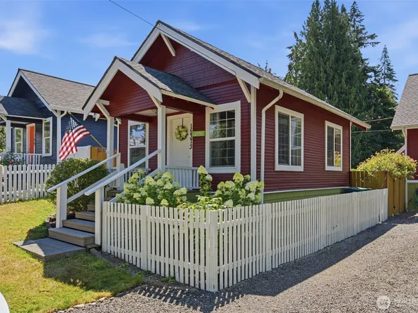 15373 NE Petterson Road, Keyport, WA 98345