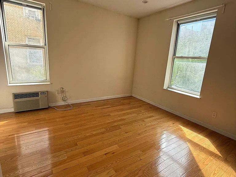 247 Wadsworth Ave #3B — Photo 3