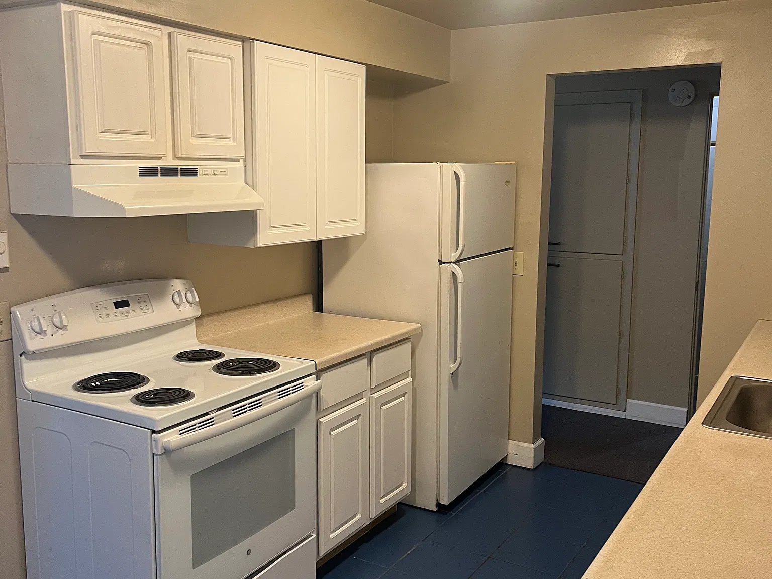 5610 N Driscoll Blvd — Photo 2