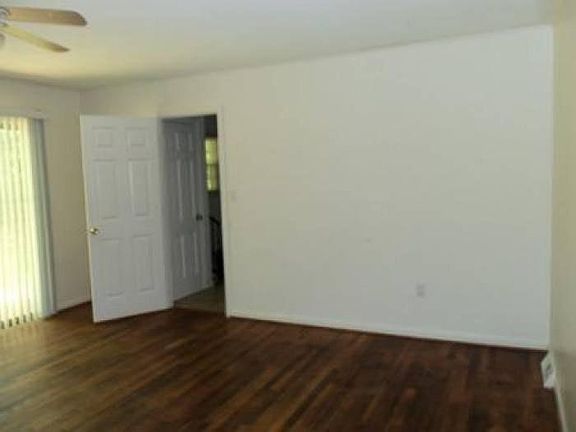 4th image of 135 Melinda Dr