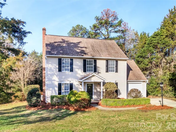 3034 Tom Savage Dr, Harrisburg, NC 28075