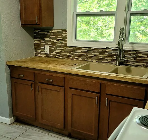 5303 Sawyer St — Photo 1