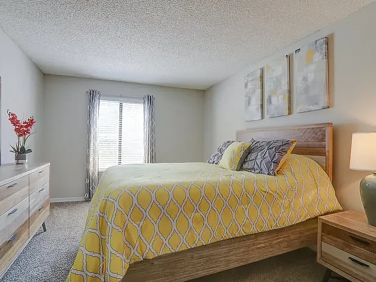 apt8-1920w