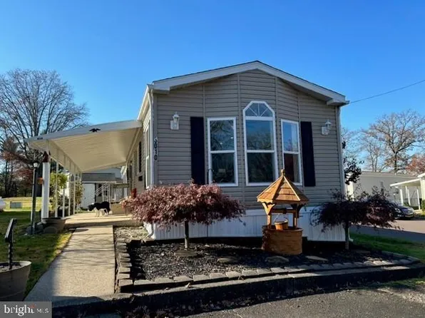 3010 Walnut Ln, Telford, PA 18969