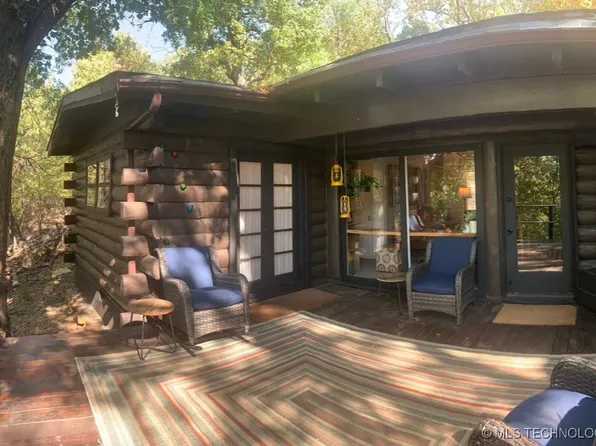 53 Spring Creek Ct, Locust Grove, OK 74352