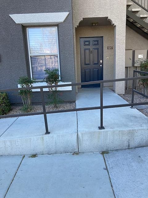 Corner Unit Downstairs
