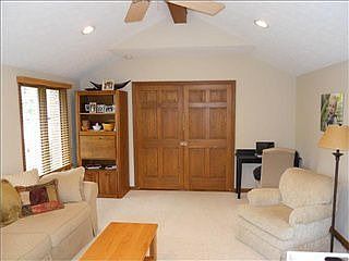 5th image of 11454 Woodview Ct