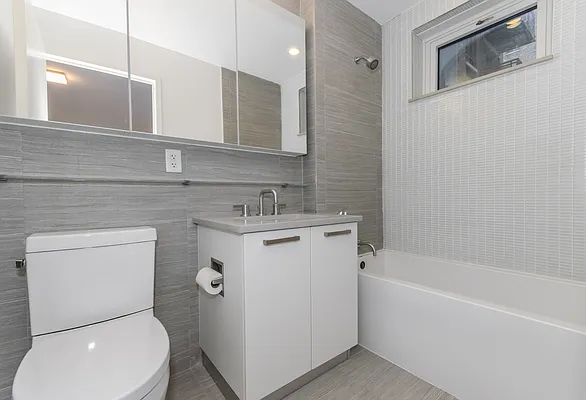 Rented by Bond New York | media 9