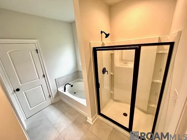 9958 Stratford Dr — Photo 12