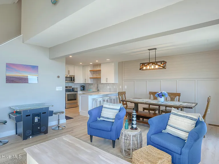 3994 Island Dr — Photo 31
