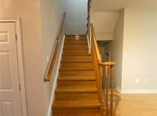 3709 Golden Locust Dr, Mississauga, ON L5N8N8