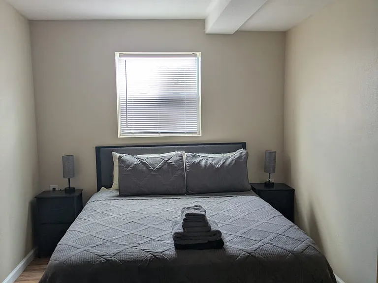 1824 N 77 Sunshine Strip #5 — Photo 10