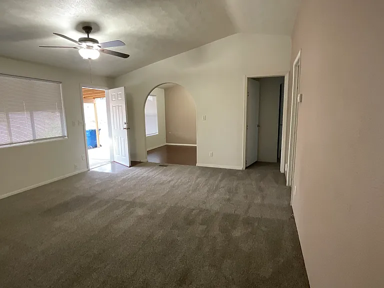 1497 Colina Dr — Photo 14