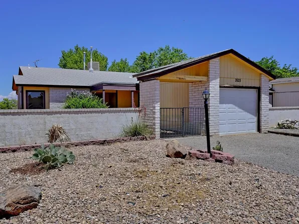 2625 Maricopa Dr SE, Rio Rancho, NM 87124
