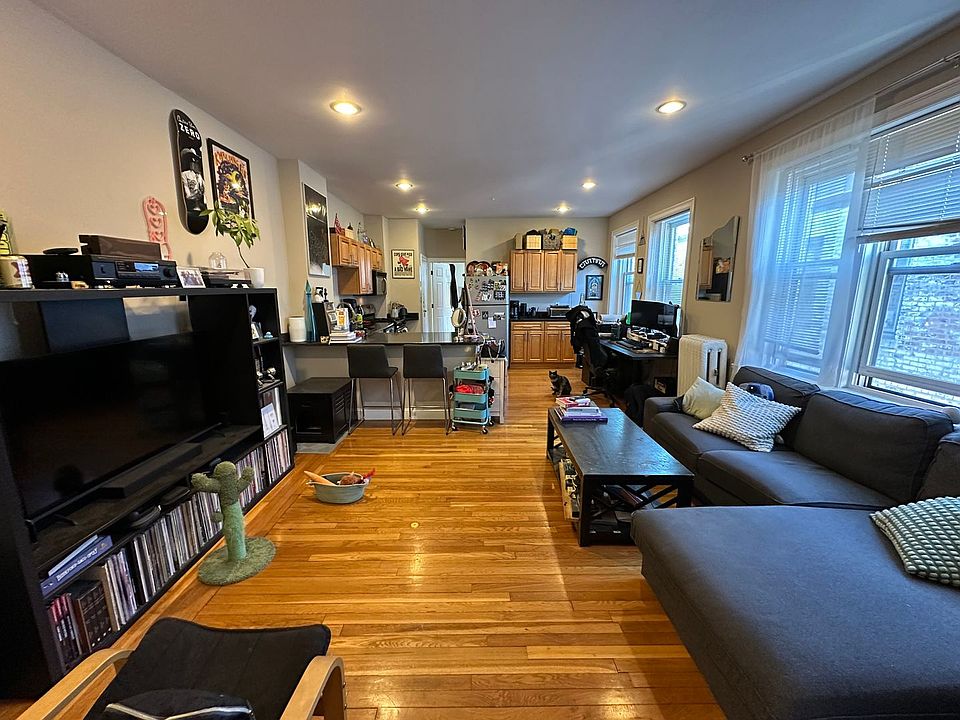 1st image of 1870 Commonwealth Ave APT 16