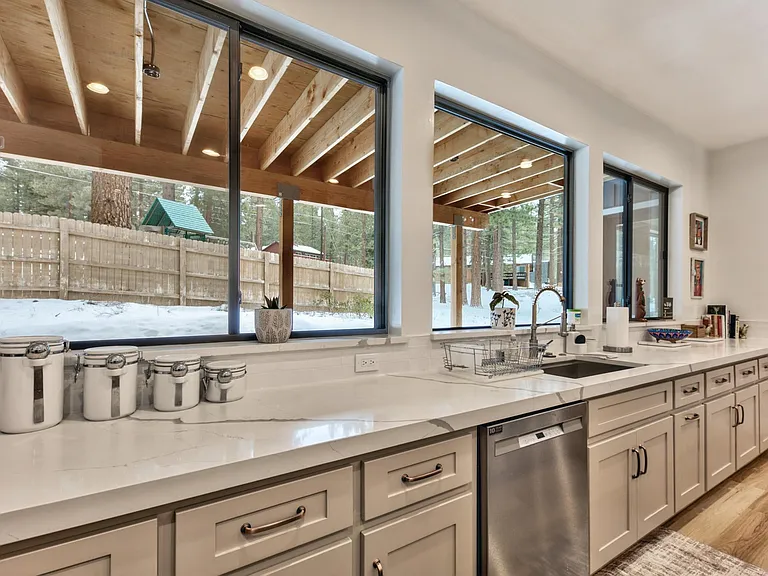 2434 Cold Creek Trl — Photo 9