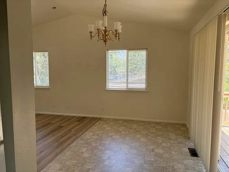 3541 Willamette St — Photo 6