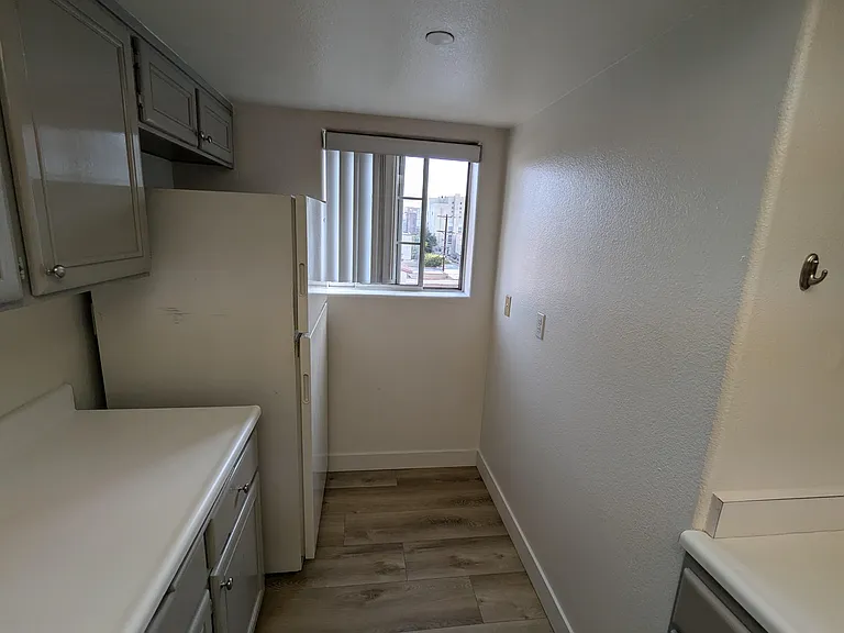 Cloverdale Luxury Apt — Photo 11