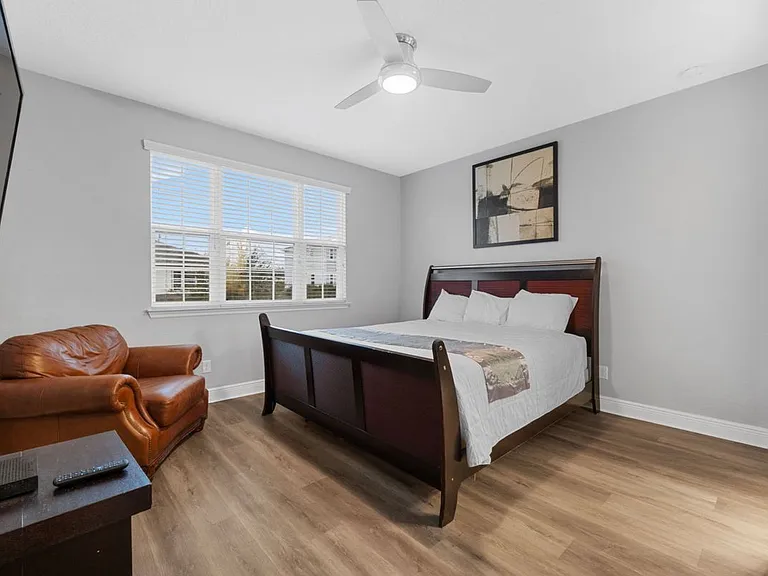 206 Aberdeen St — Photo 17