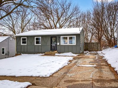 2804 Cambridge St, Des Moines, IA, 50313