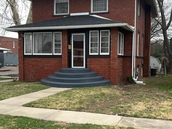 308 W Cherry Ave, Christopher, IL 62822