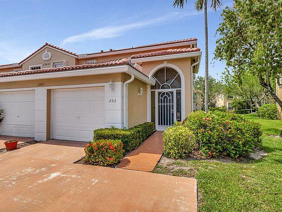 3rd image of 12423 Crystal Pointe Drive #202