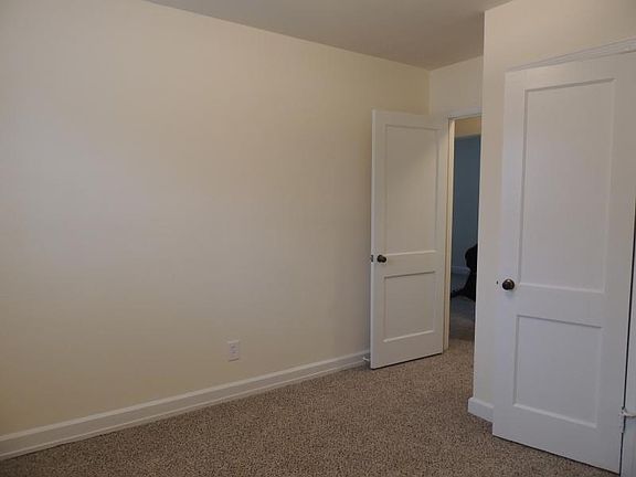5th image of 902 Idlewood Dr
