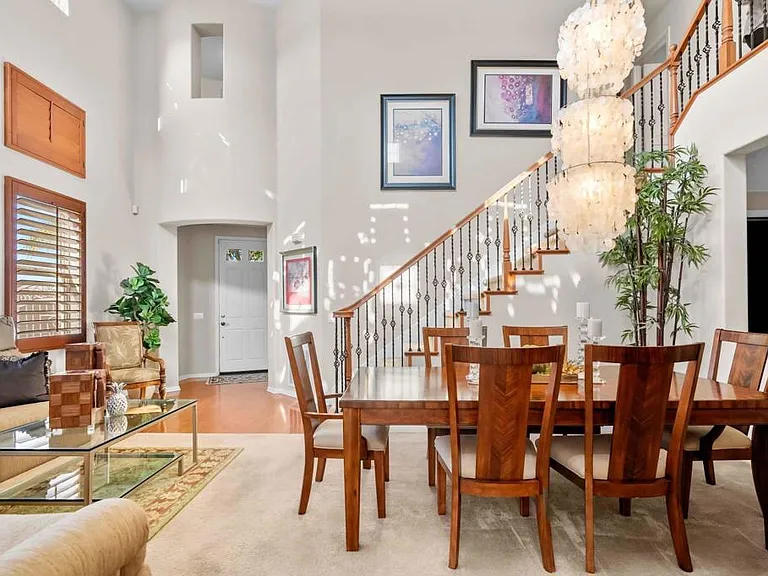 465 Avenida Antonio — Photo 4