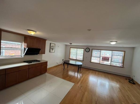 1169 129th St FLOOR 1