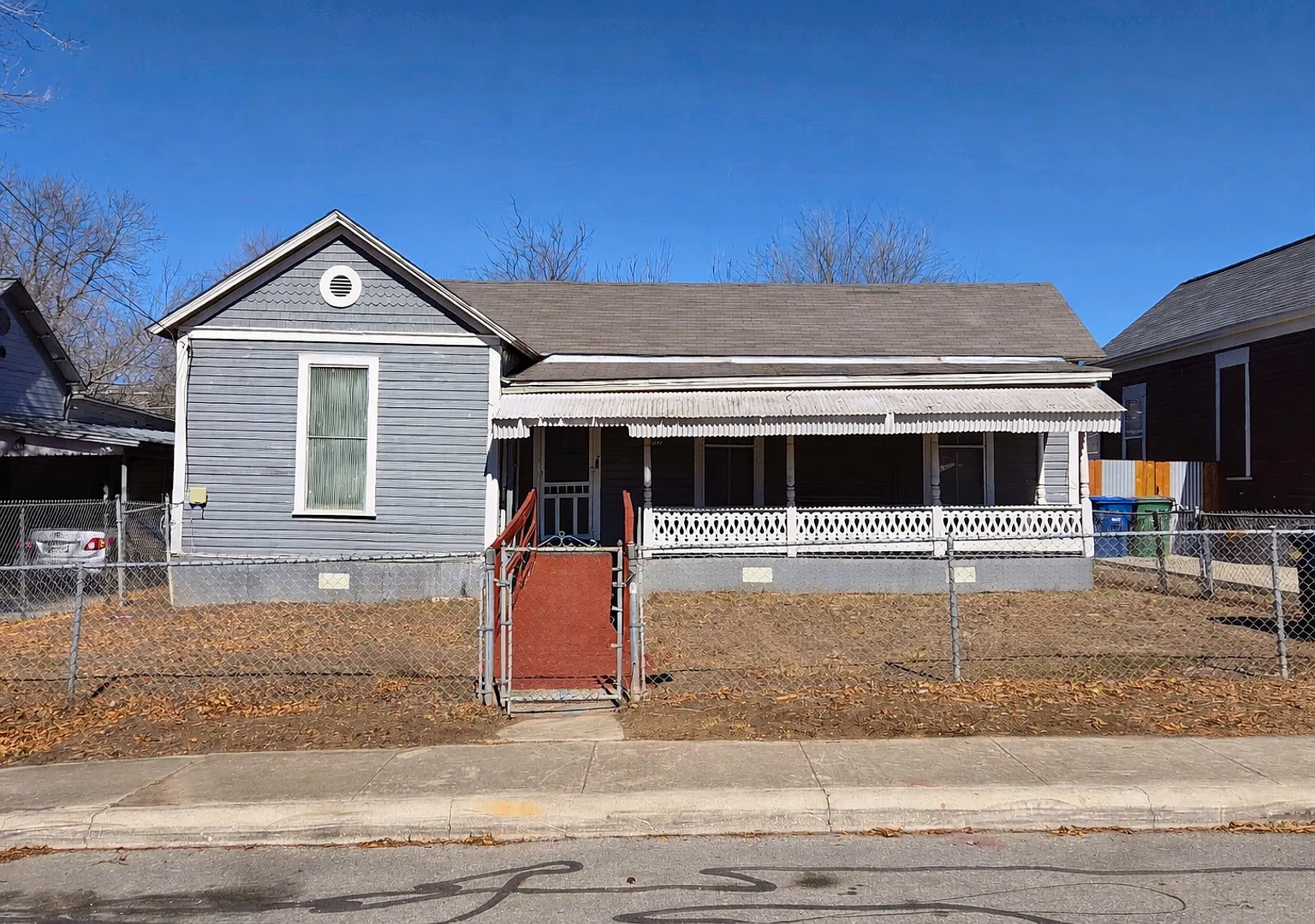 Denver Heights 2 Bedroom Home — Photo 1