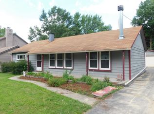 934 Killarney Pass Dr, Mundelein, IL 60060