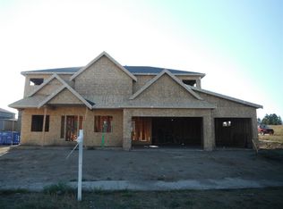 2020 S Selkirk Dr, Greenacres, WA 99016