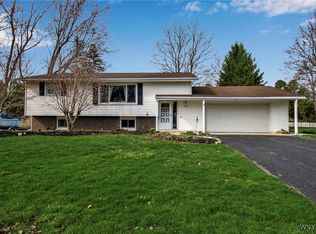 11686 Boncliff Dr, Alden, NY 14004