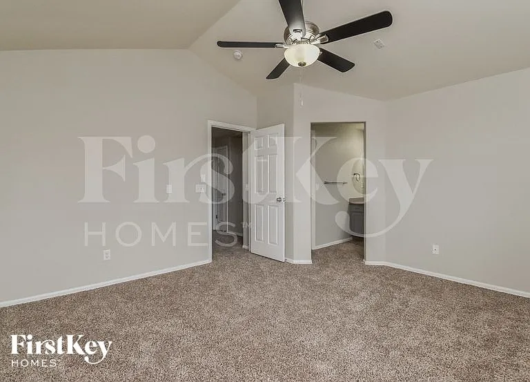 5823 Mesa Mountain Way — Photo 8