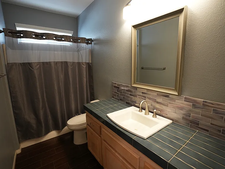 Gleneagles Dr — Photo 14